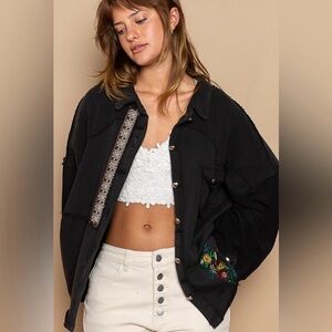Brand New Black POL Embroidered Women's Shacket Size Small with Pockets